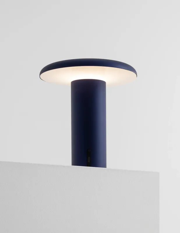 Artemide Takku Lampada da Tavolo Occasione