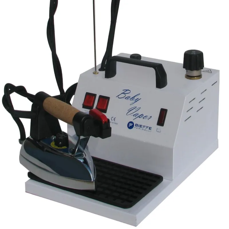 Affare Stirella BABY VAPOR 2 litri resistenza 900 Watt ferro da 850 Watt inox da 1.5 Kg Dimensioni 23x37xh24 cm Bieffe Srl