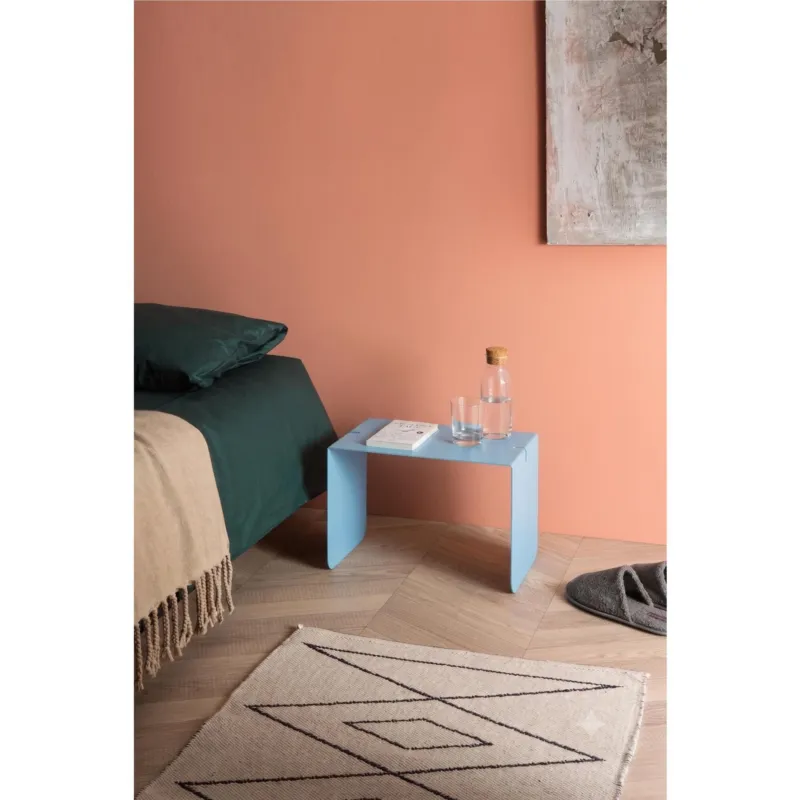 Compra Adesso Sidetable in metallo DOUBLE 60, Dimensioni 30x38xh 60 cm - Peso 3,0 kg che può essere utilizzato sia come tavolino di servizio lato divano sia come semplice comodino Blu Lago D-segno Home Office