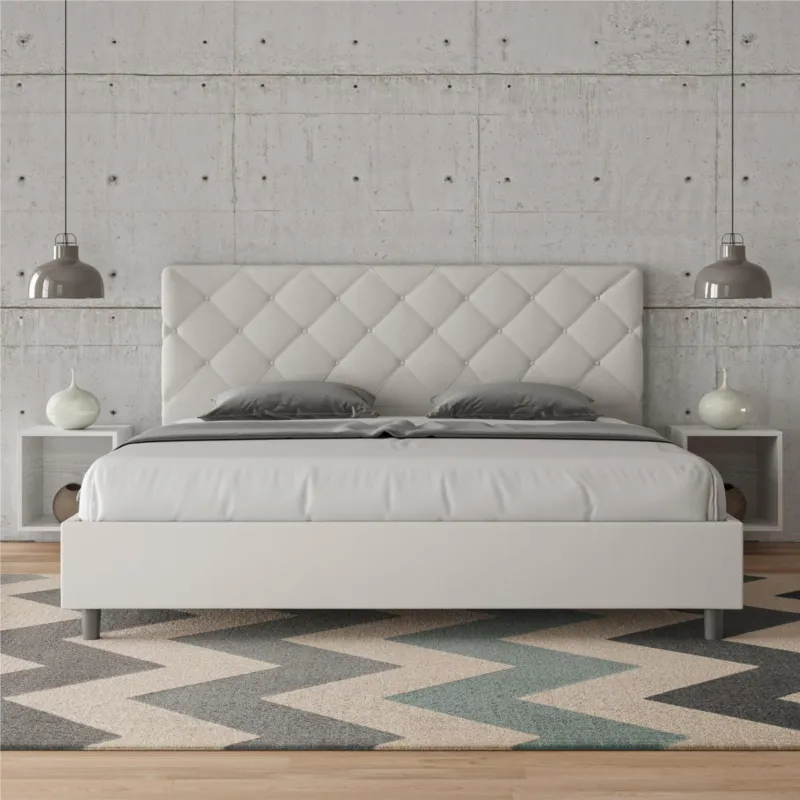 Compra Oggi Stesso Letto matrimoniale PRIYA king size con giroletto imbottito Similpelle, dimensioni 180x190 cm testata fantasia trapuntata a rombi, colore Bianco ITYHOME