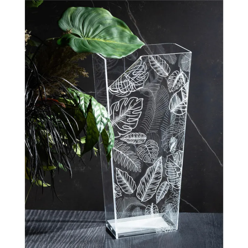 Scelto Dai Clienti Portaombrelli in plexiglass con curvatura a mano disegno tagliato al laser colore Dimensioni 28x16,5xH60 cm, peso 2,88 kg, spessore 5 mm colore trasparente Vesta