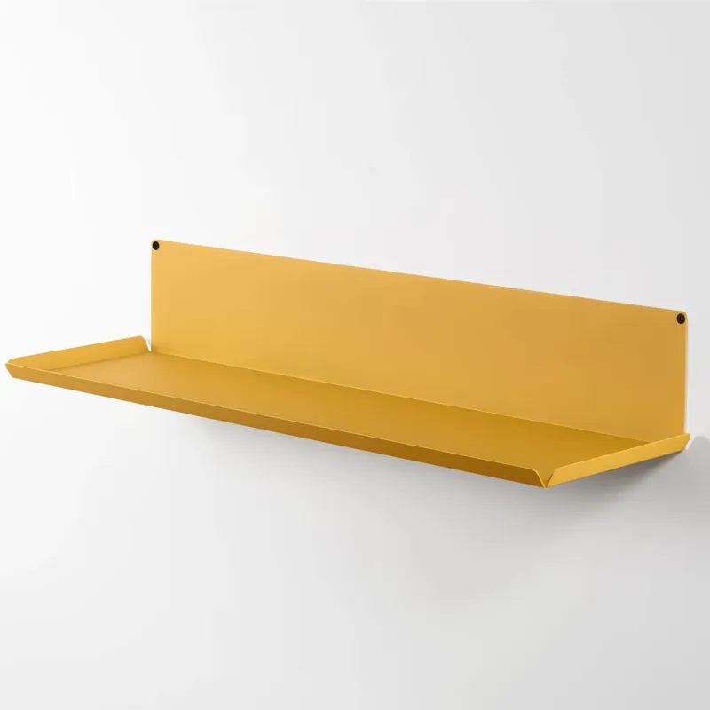 Mensola in metallo Fly-K è una mensola in metallo da muro Minimal Dimensioni 60x15x h 10 cm Portata massima 15 kg costituita da un unico elemento in acciaio verniciato Arancio RAL 1003 D-segno Home Office Non Perdere