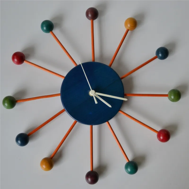 Ordina Subito Orologio da parete BALL CLOCK in legno di tiglio 42x42cm ogni raggio uguale ad un Ora Multicolor Manzoni Pietro
