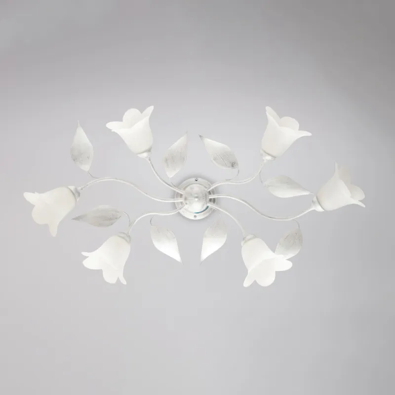 Solo Oggi Plafoniera Olga in ferro laccato bianco con decorazione argento e vetri alabastro bianchi 6 luci , altezza 20 Cm, misure 95 X 52 Cm Be Light