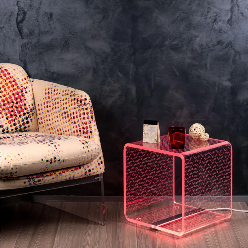 Lampada da tavolo Tavolino luminoso A CUBO LED EXTRA LARGE RGB 37,5x37x5x37,5 cm 15 W -6.000 K in Cristallo acrilico inciso Titts e Buts Vesta Promozione Esclusiva