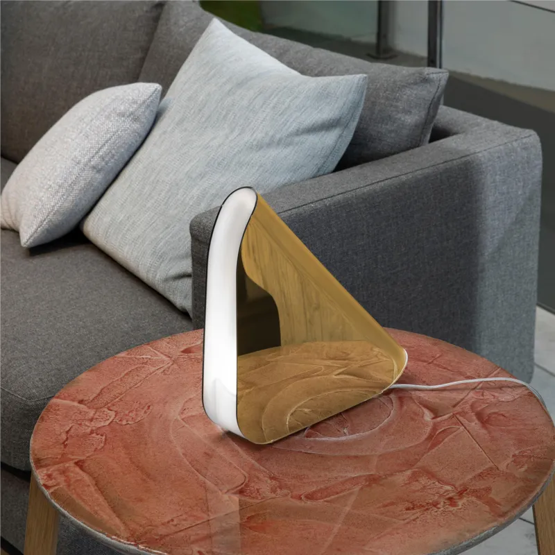 Lampada da tavolo in cristallo acrilico SHELL Media 35x8xhh35 cm Lampada E14 40 W con filo plexiglas finitura Oro Vesta Solo Oggi