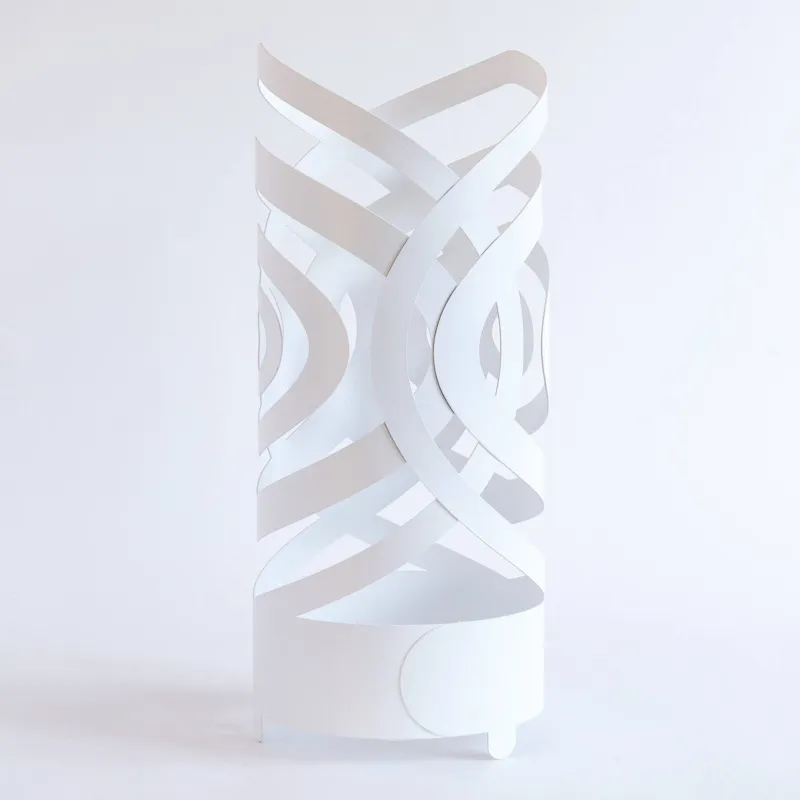 Economico Porta Ombrelli Optical in metallo, diametro.53x h 54cm, linee che si estendono orizzontalmente fino ad intrecciarsicolore Bianco Neve Arti e Mestieri