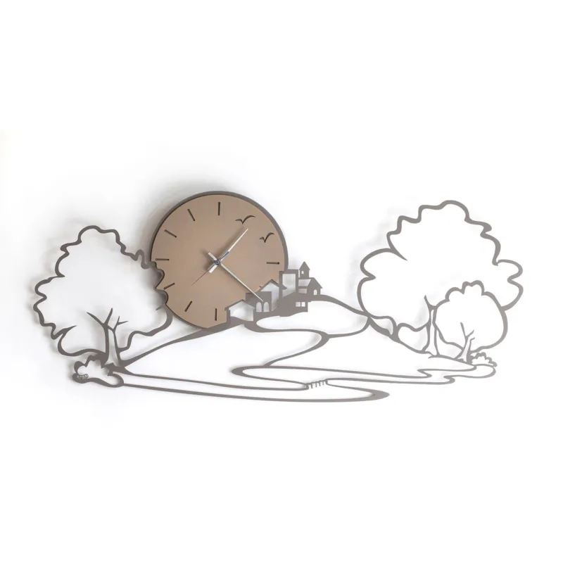 Orologio da parete Orologio ispirato alla natura e al paesaggio grazie alle linee che tracciano il profilo di esso con alberi e case su una collina PAESAGGIO in metallo, 98x h43 cm, colore Fango Arti e Mestieri Scelto Dai Clienti