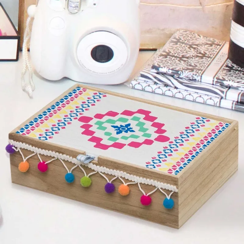 Ultimissimo Modello Scatola Portagioie 6 Scomparti in Legno Decorazione Nappe Multicolore 23x15x7cm