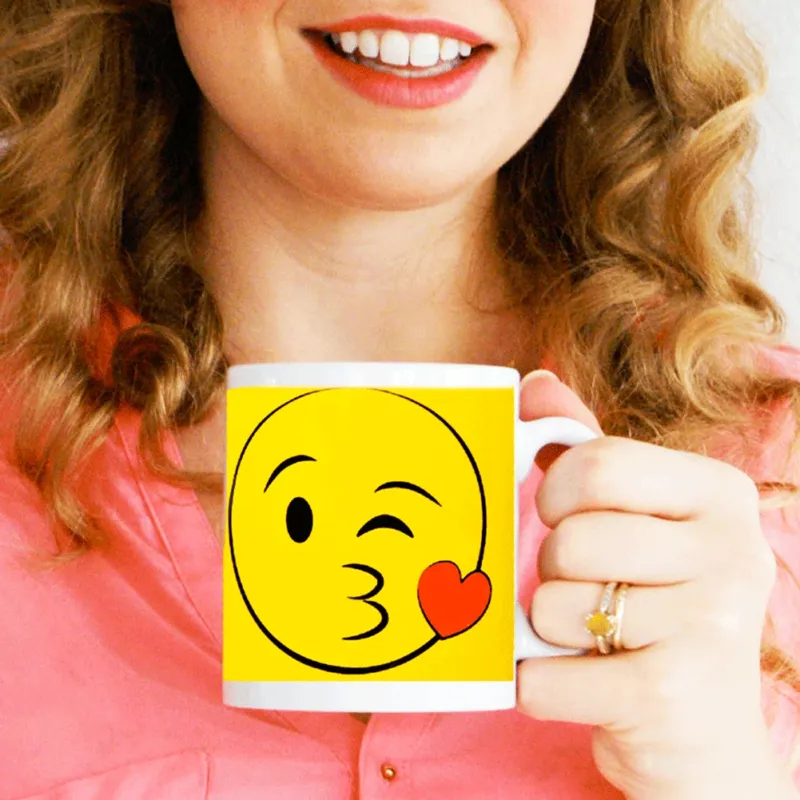 Più Venduto Tazza Mug Smiley In Ceramica Colazione Mug Con Emojii Emoticon Capacita‘ 33 cl