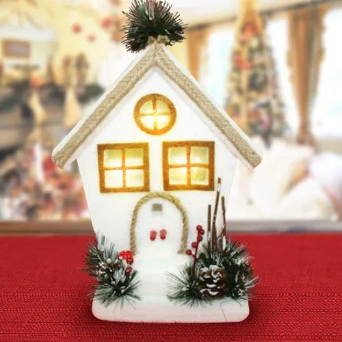 Casetta Con Rametti Bacche E Pigne Con Luce A Pile 32cm Decorazioni Natalizie Ultime Pezzi