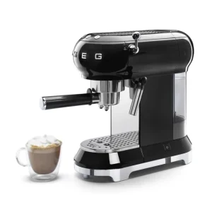Offerta Speciale Smeg - Macchina per il caffè Espresso Stile Retrò anni ’50 Nera ECF01BLEU
