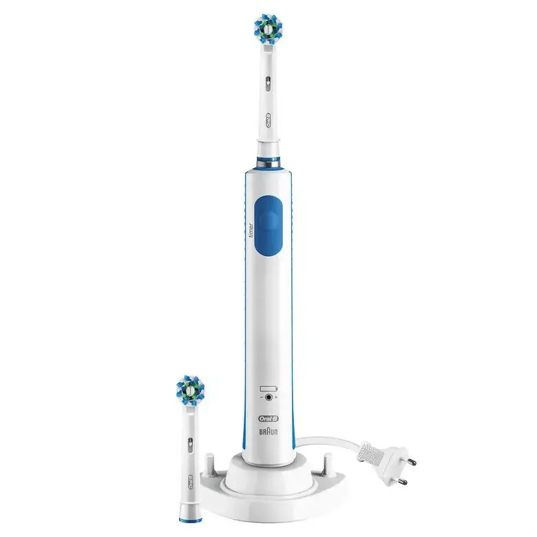 Oral-B PRO Spazzolino elettrico 670 Cross Action Must-Have