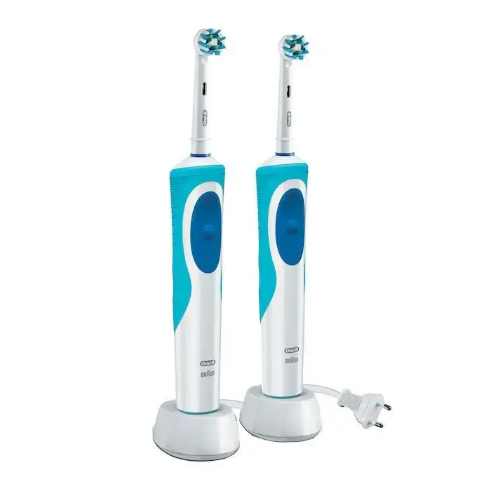 Prezzo Conveniente Oral-B Vitality CrossAction Adulto Spazzolino rotante-oscillante Blu, Bianco