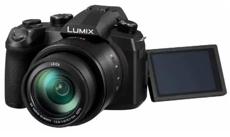 Compra Oggi Stesso Panasonic Lumix DC-FZ1000 II Fotocamera Bridge 20,1 MP 4864 x 3648 Pixel Nero