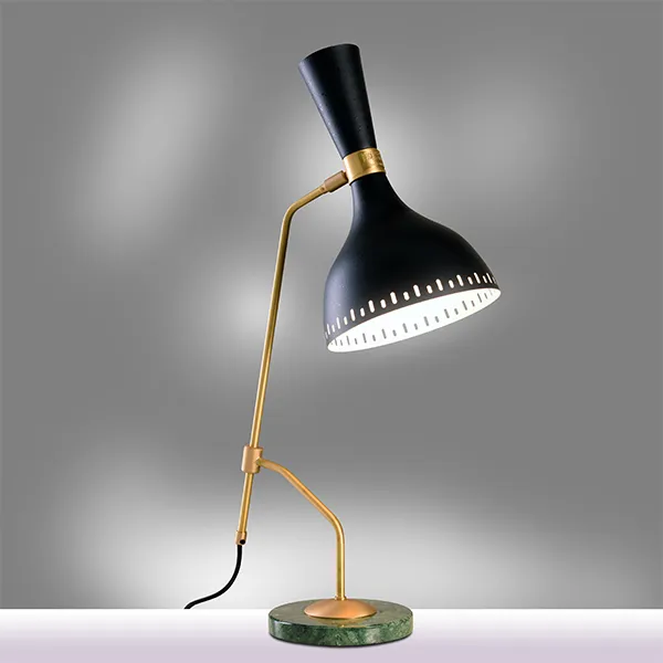 Imbuto lampada da tavolo di design Occasione Imperdibile