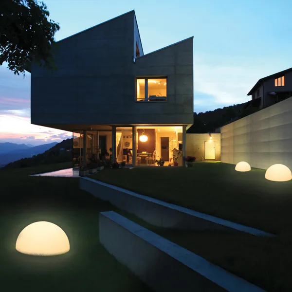 Ohps Out lampada da terra da esterno a led Promozione Esclusiva