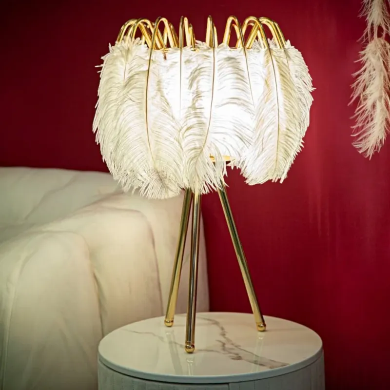 LAMPADA DA TAVOLO FEATHER STAND - FERRETTI Spedizione Espresso